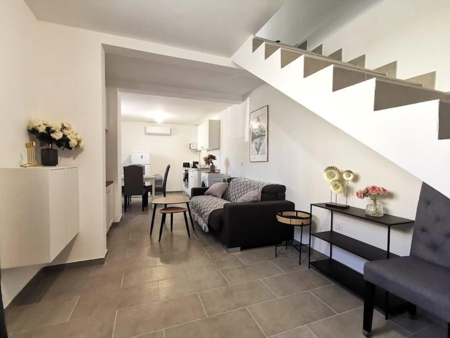 L'elegant Duplex - Clim I Wifi I Proche Du Centre-ville * Miramas